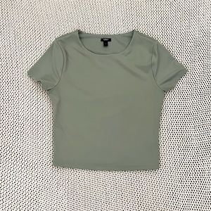 express body contour tee || sage green, size s